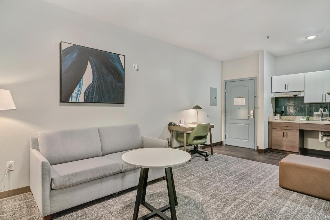 Staybridge Suites Tyler University Area By Ihg Экстерьер фото
